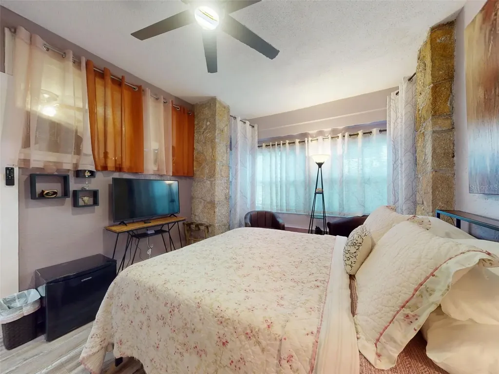 544 S Palmetto Avenue Daytona Beach FL 32114