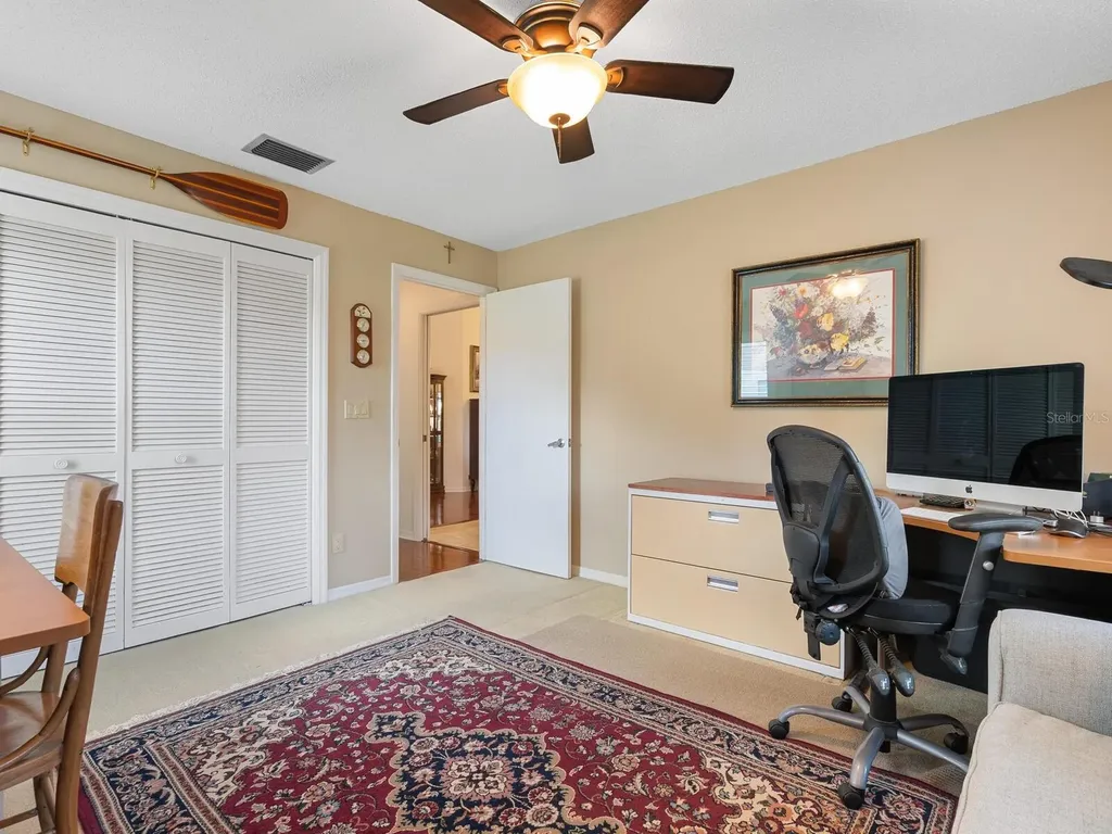 4004 Wilshire Circle E Sarasota FL 34238