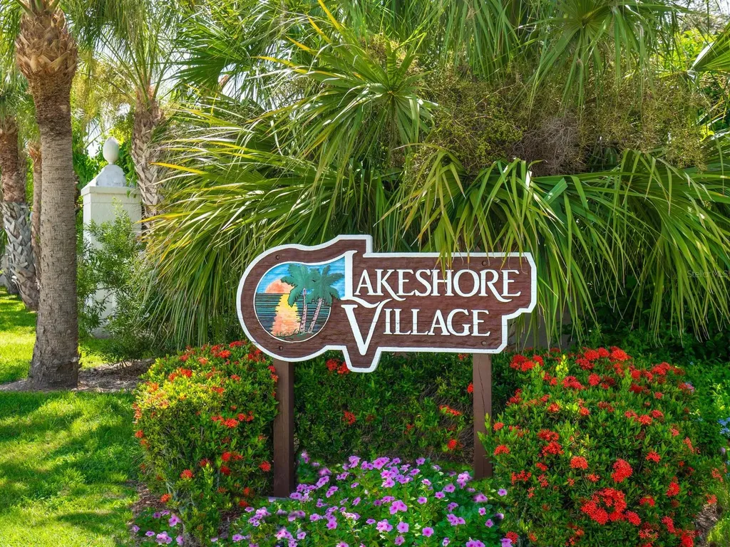 4004 Wilshire Circle E Sarasota FL 34238