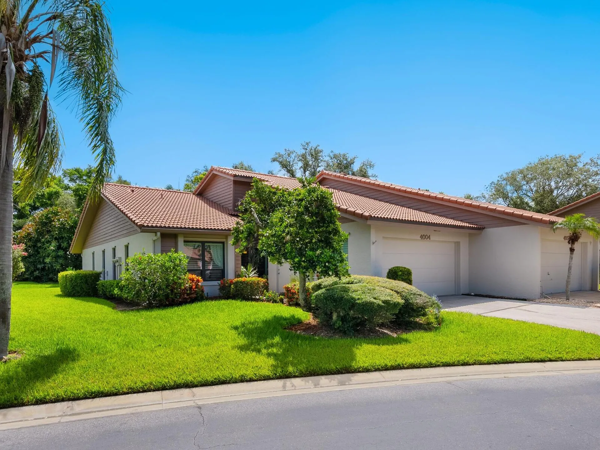 4004 Wilshire Circle E Sarasota FL 34238