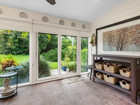 4004 Wilshire Circle E Sarasota FL 34238