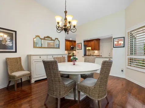 4004 Wilshire Circle E Sarasota FL 34238