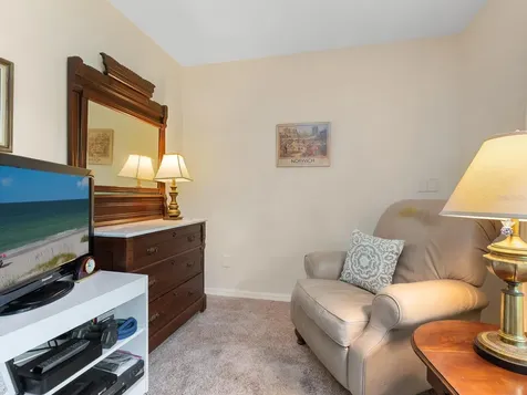 4004 Wilshire Circle E Sarasota FL 34238