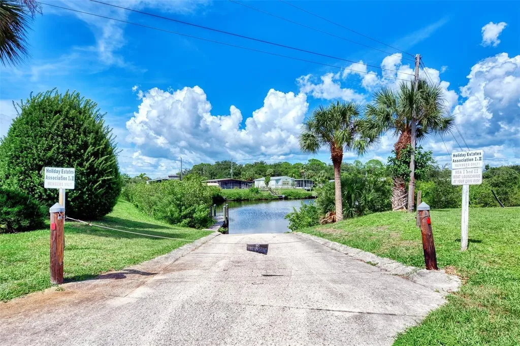 1391 Flamingo Drive Englewood FL 34224