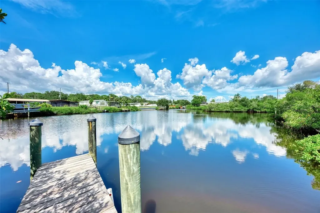 1391 Flamingo Drive Englewood FL 34224