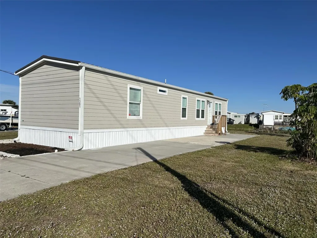 1391 Flamingo Drive Englewood FL 34224