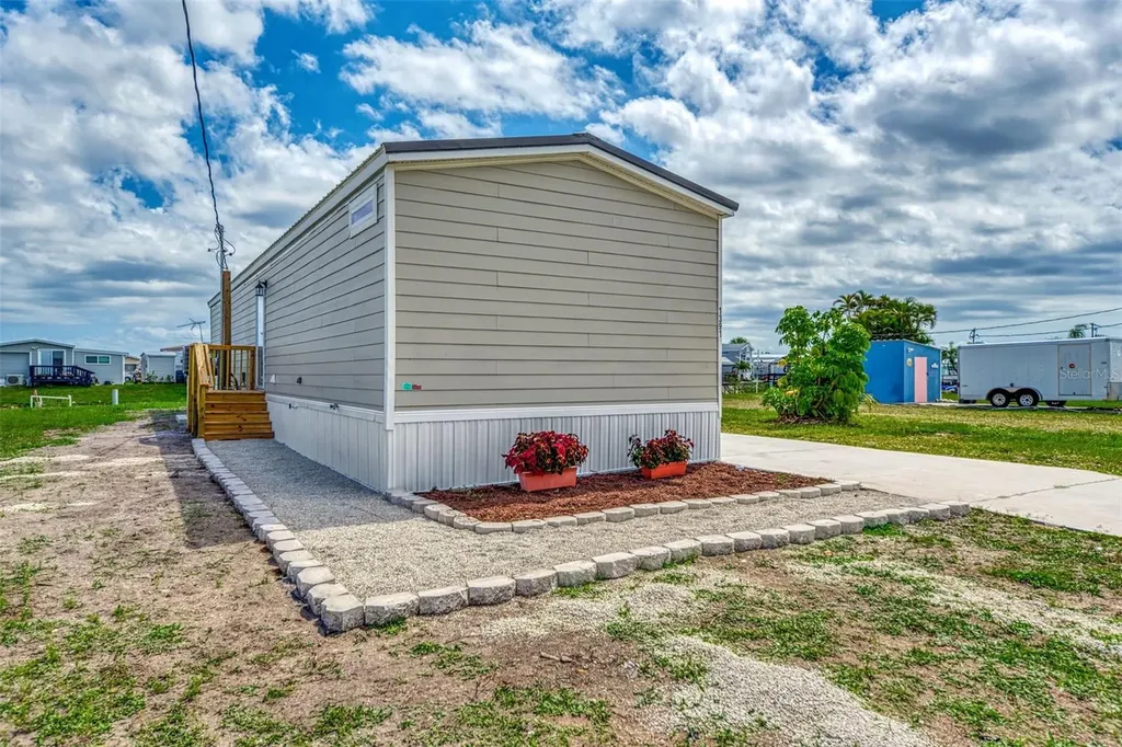 1391 Flamingo Drive Englewood FL 34224