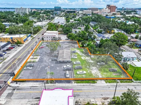 1121 14th Street W Bradenton FL 34205