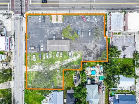 1121 14th Street W Bradenton FL 34205