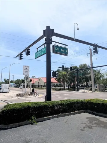 1121 14th Street W Bradenton FL 34205