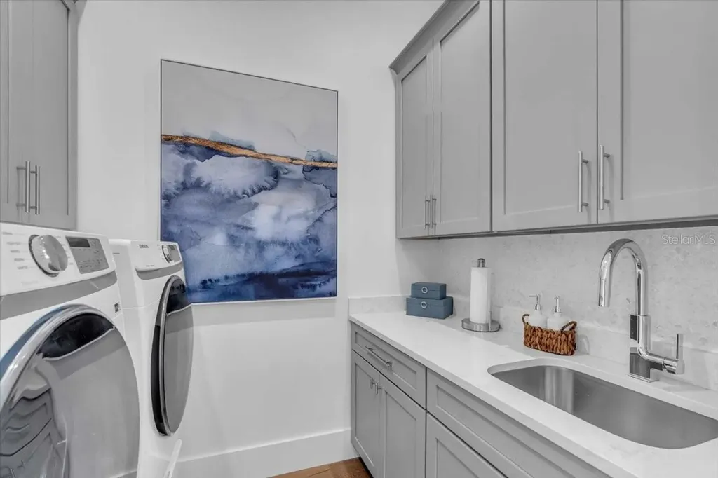 229 Willow Avenue Anna Maria FL 34216