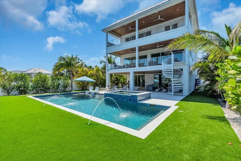 229 Willow Avenue Anna Maria FL 34216