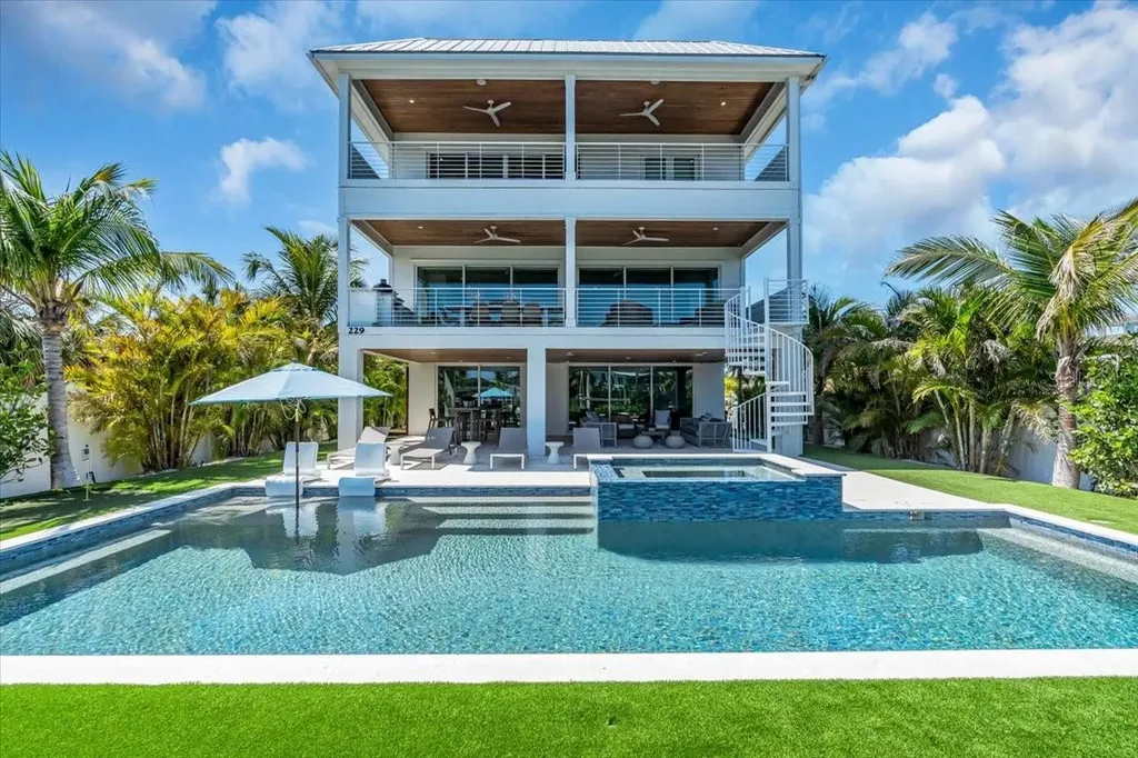 229 Willow Avenue Anna Maria FL 34216