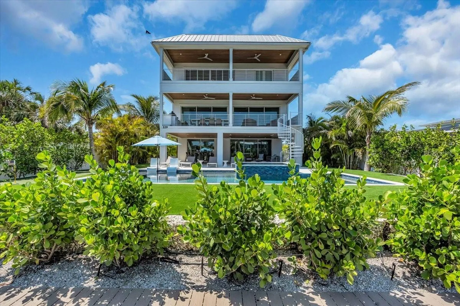 229 Willow Avenue Anna Maria FL 34216