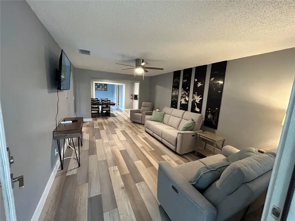 5702 27th Avenue S Gulfport FL 33707