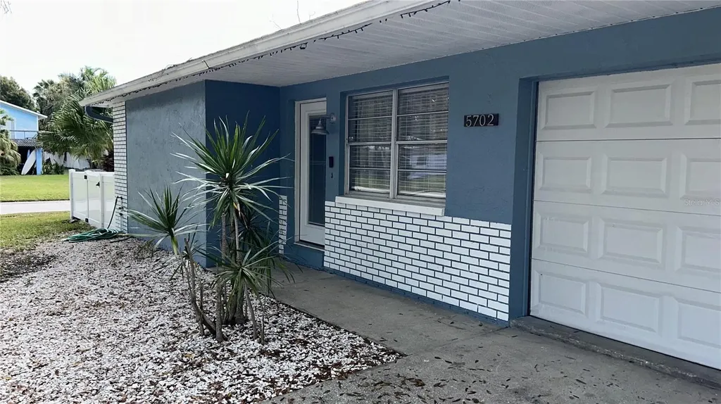 5702 27th Avenue S Gulfport FL 33707