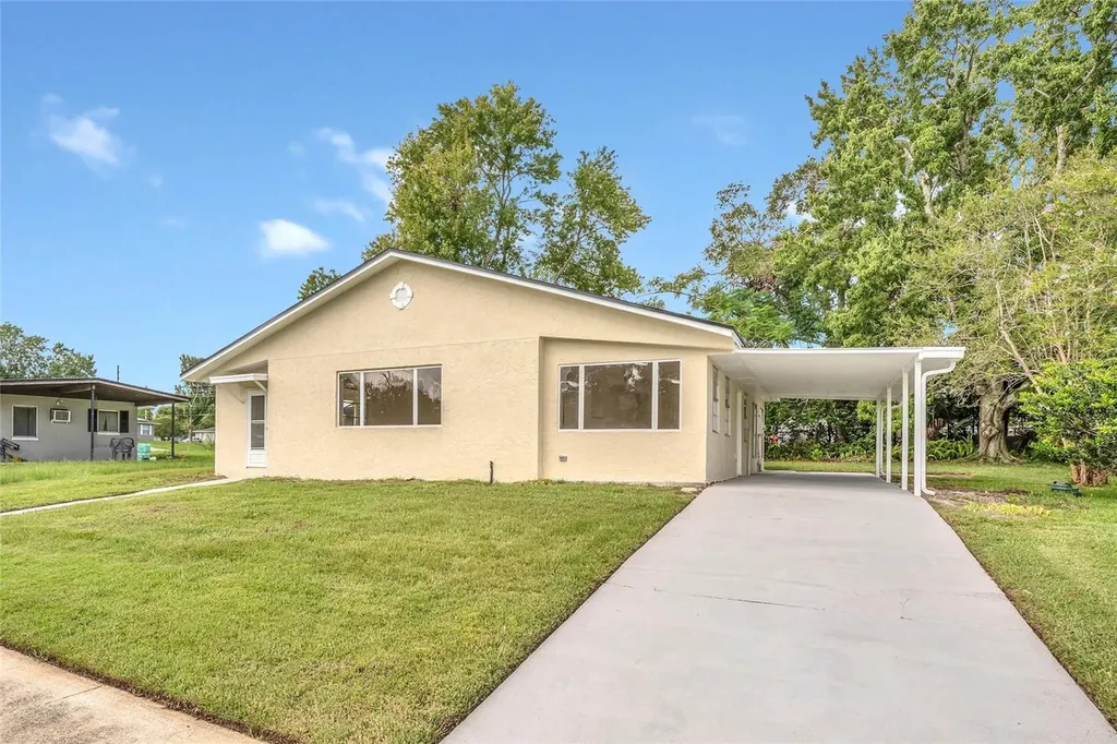 1516 Zinnia Drive Deltona FL 32725