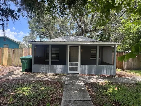 1814 E Diana Street Tampa FL 33610