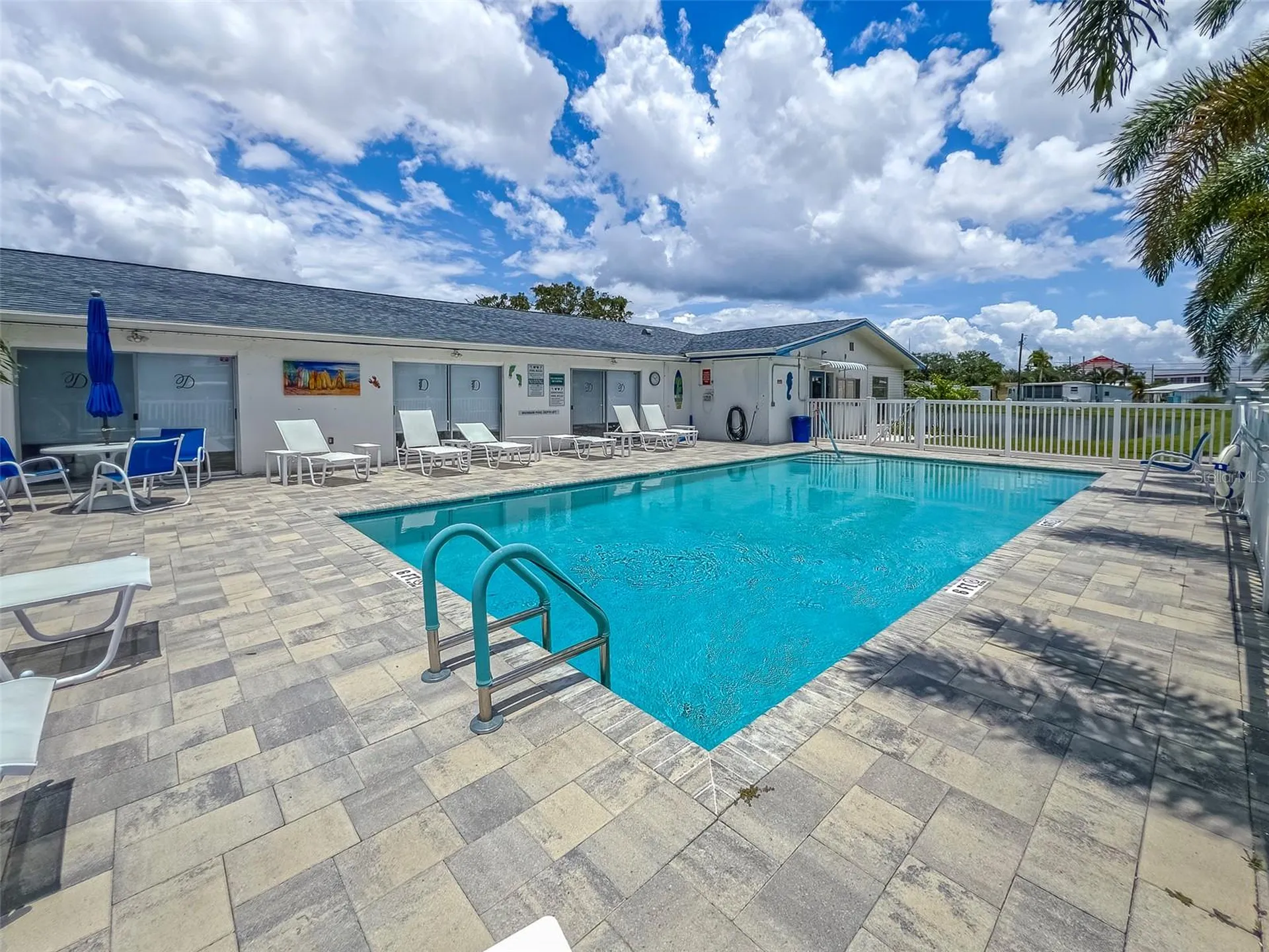 16940 Us Highway 19 N Clearwater FL 33764