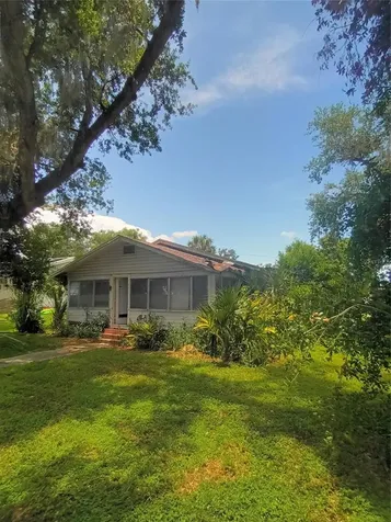 267 E Cherry Street Groveland FL 34736