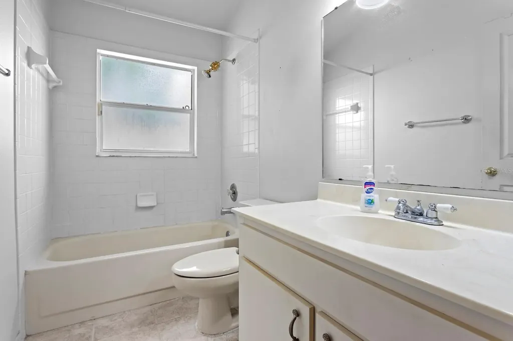 10420 Springrose Tampa FL 33626