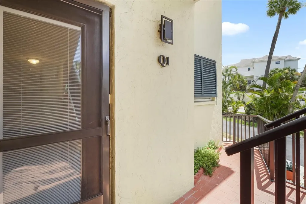 4660 Ocean Boulevard Sarasota FL 34242