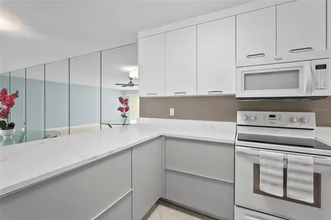 4660 Ocean Boulevard Sarasota FL 34242