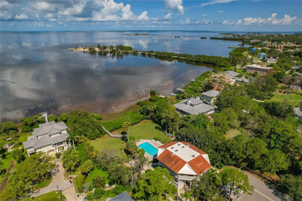 300 S Florida Avenue Tarpon Springs FL 34689