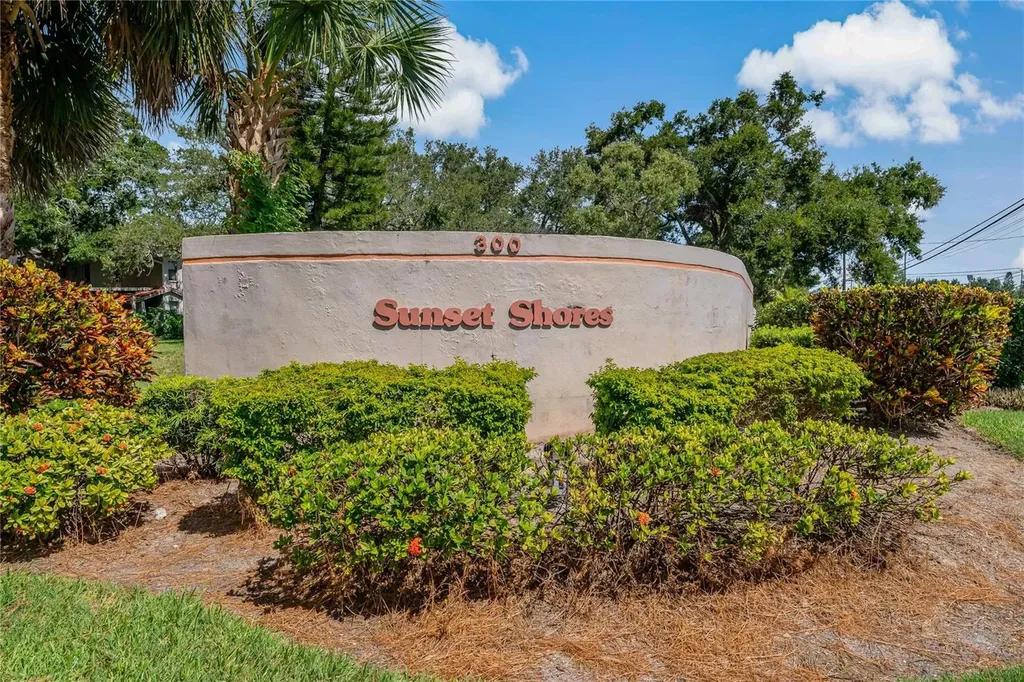 300 S Florida Avenue Tarpon Springs FL 34689