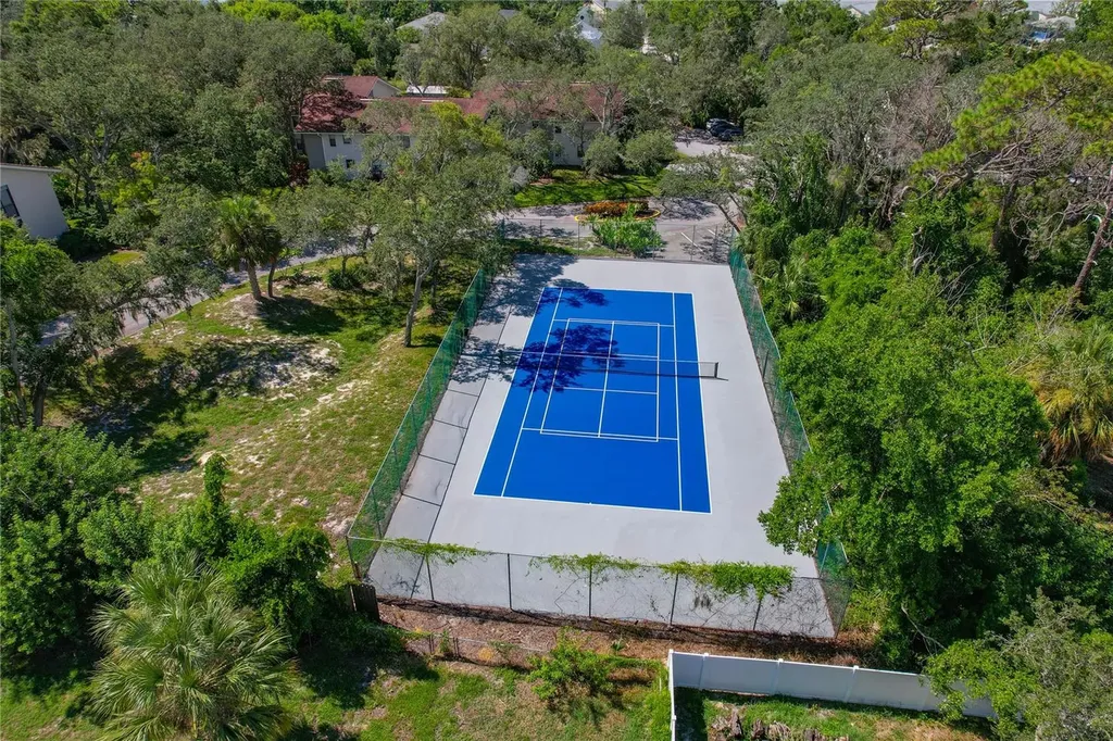 300 S Florida Avenue Tarpon Springs FL 34689