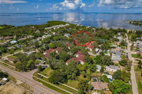 300 S Florida Avenue Tarpon Springs FL 34689