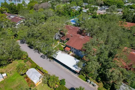 300 S Florida Avenue Tarpon Springs FL 34689