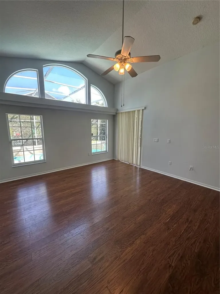 2823 Drifting Lilly Loop Kissimmee FL 34747