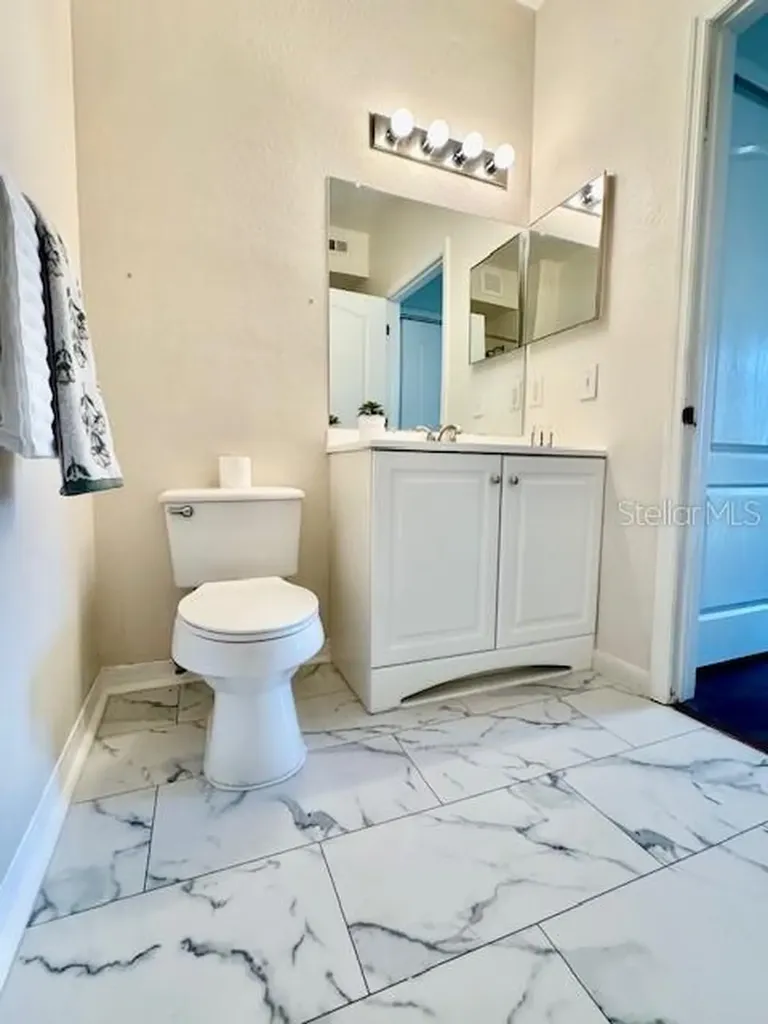 4142 Central Sarasota Parkway Sarasota FL 34238