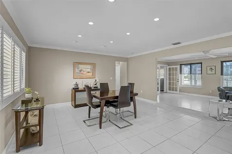 7118 Westmoreland Drive Sarasota FL 34243