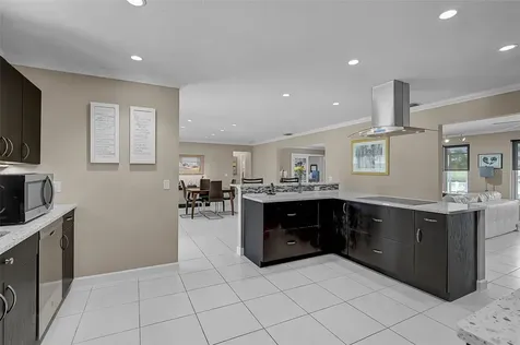 7118 Westmoreland Drive Sarasota FL 34243