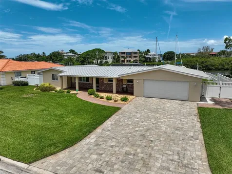 7118 Westmoreland Drive Sarasota FL 34243
