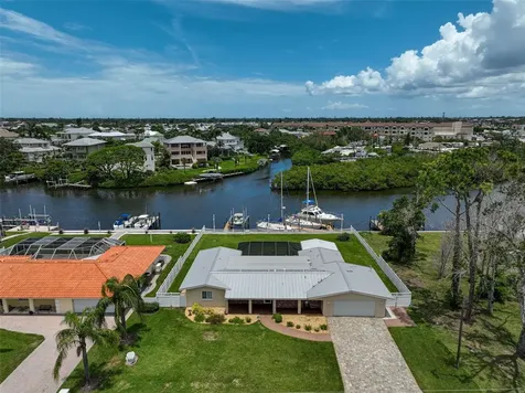 7118 Westmoreland Drive Sarasota FL 34243