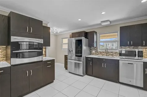 7118 Westmoreland Drive Sarasota FL 34243