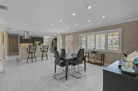 7118 Westmoreland Drive Sarasota FL 34243