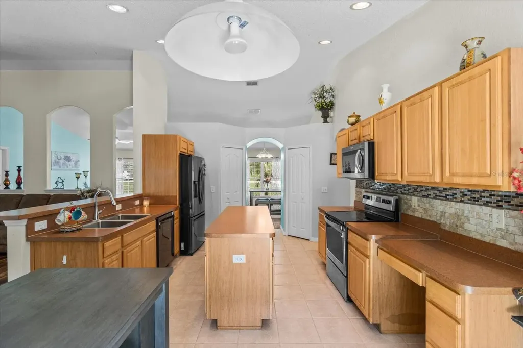 16038 Malden Road Weeki Wachee FL 34614