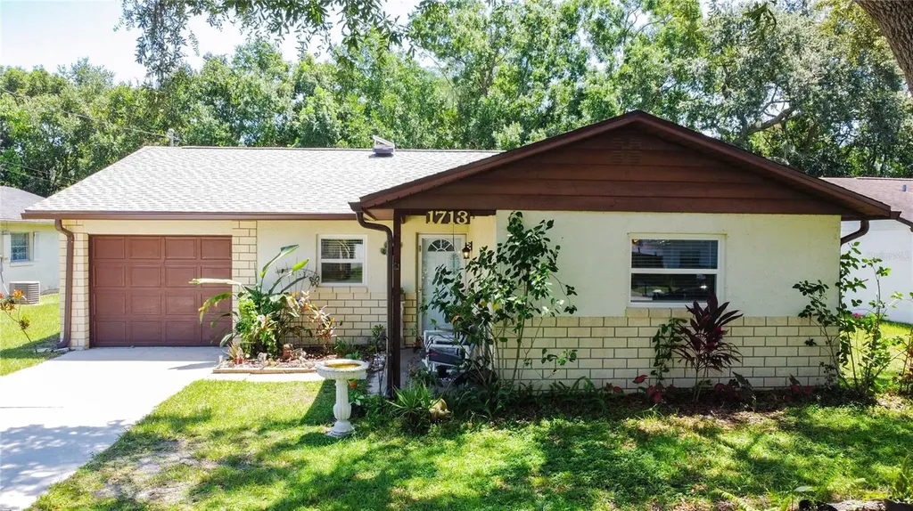 1713 California Avenue St Cloud FL 34769