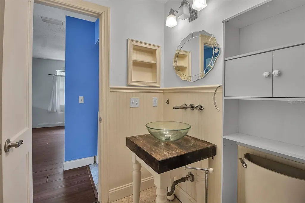 4625 Summerwind Drive Sarasota FL 34234