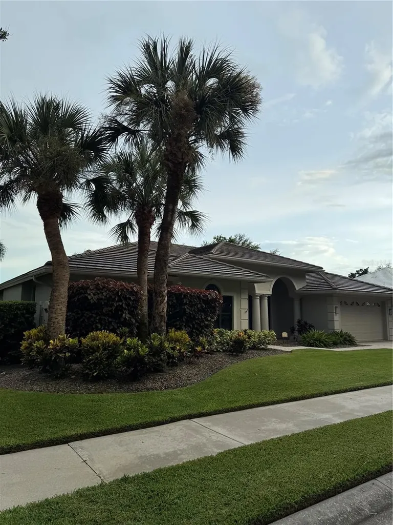 8575 Woodbriar Drive Sarasota FL 34238