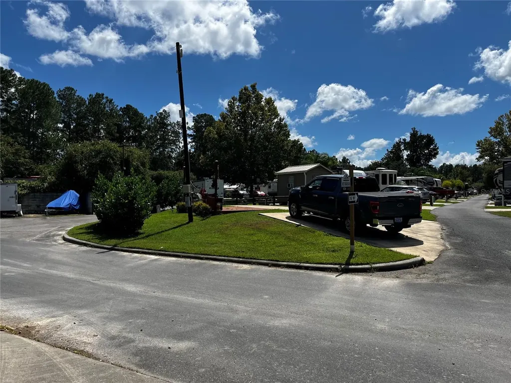 2953 NE 104th Avenue Silver Springs FL 34488