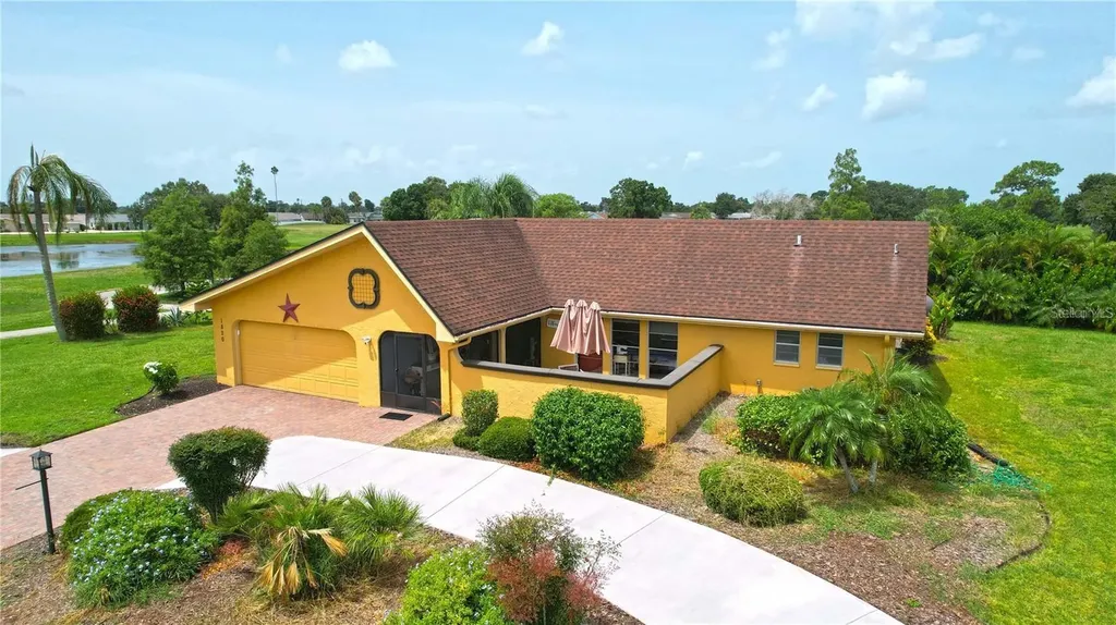 1820 El Rancho Drive Sun City Center FL 33573