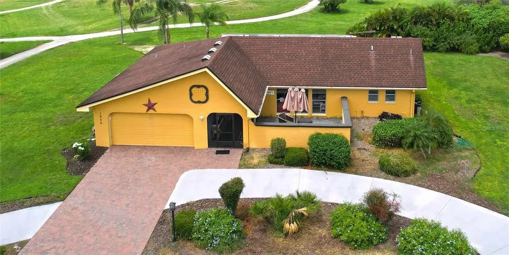 1820 El Rancho Drive Sun City Center FL 33573