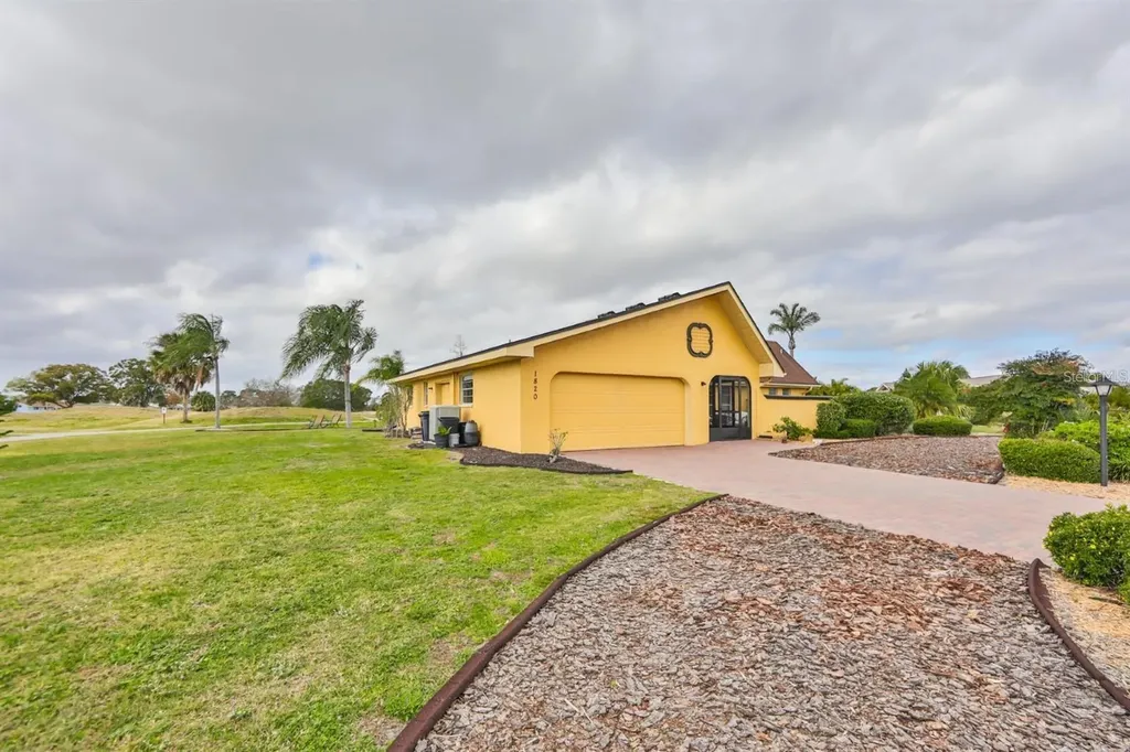 1820 El Rancho Drive Sun City Center FL 33573