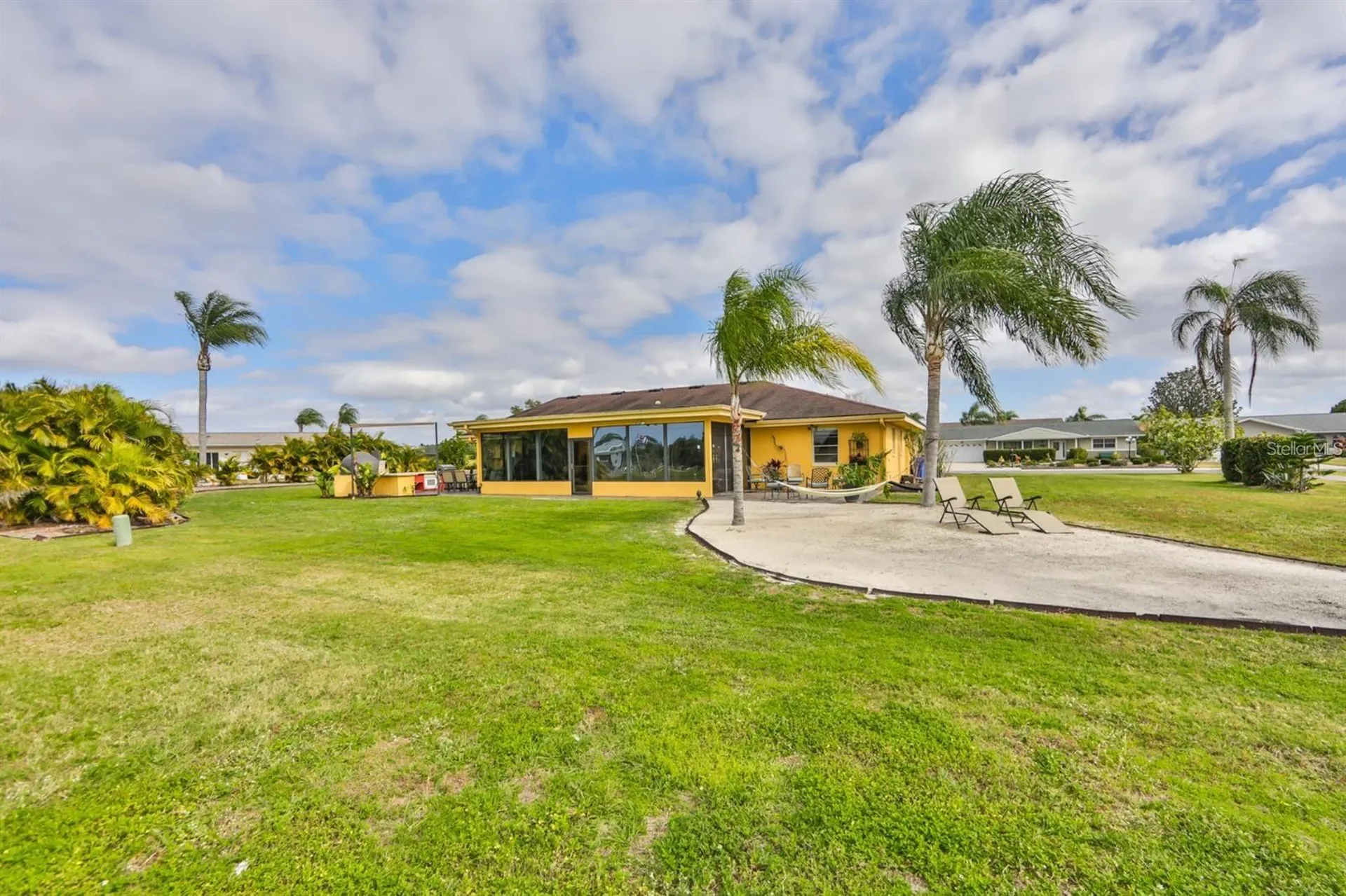 1820 El Rancho Drive Sun City Center FL 33573