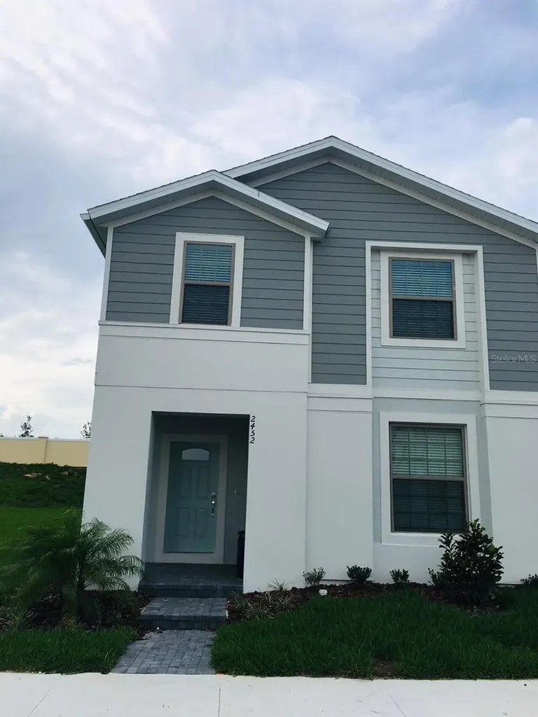 2452 Dubai Street Kissimmee FL 34747